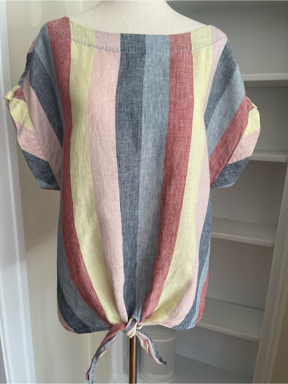L.L. Bean - M - 100% Linen Pastel Stripe Tie-Hem Top in Blue, Pink, Cream, Red